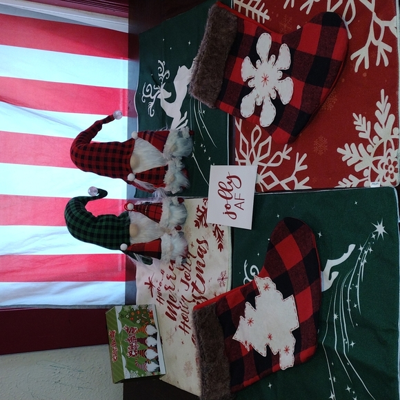 Christmas Light Gnomes Pillow covers & Stockings Tree/Snowflake - Picture 1 of 14